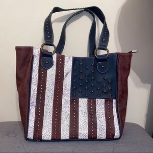 SHYANNE Americana Concealed Carey Purse